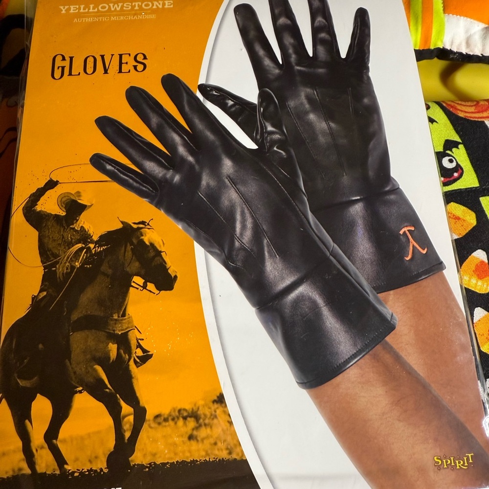 YELLOWSTONE “Rip” Gloves - cosplay